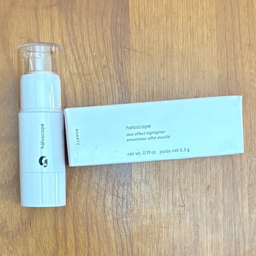 Glossier Haloscope Quartz